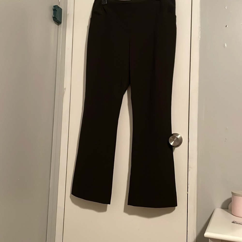 The limited collection Cassidy fit dress pants